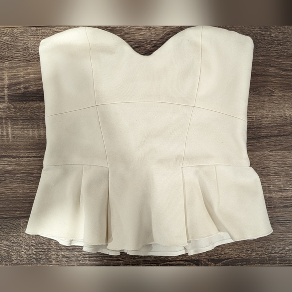 Aritzia - Babaton - Blouse - Picture 1 of 3
